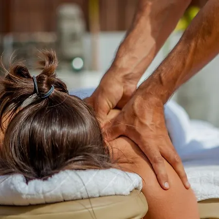 Line Up Kite & Surf Camp Corralejo