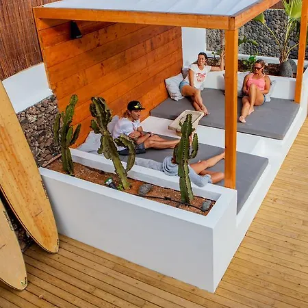 Line Up Kite & Surf Camp Gasthuis *