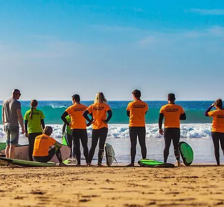 Gasthuis Line Up Kite & Surf Camp Corralejo