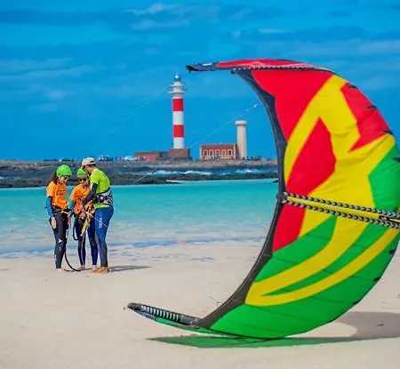 Line Up Kite & Surf Camp