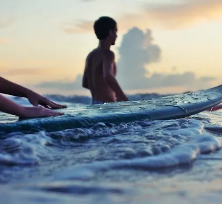 Gasthuis Line Up Kite & Surf Camp Corralejo