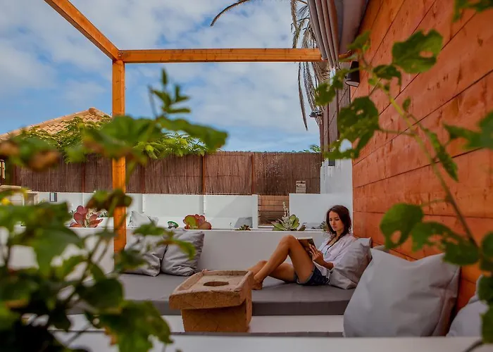 Konukevi Line Up Kite & Surf Camp