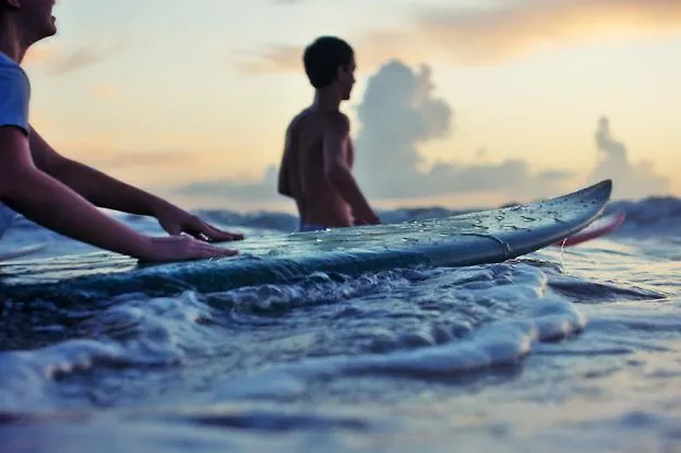 Konukevi Line Up Kite & Surf Camp Corralejo