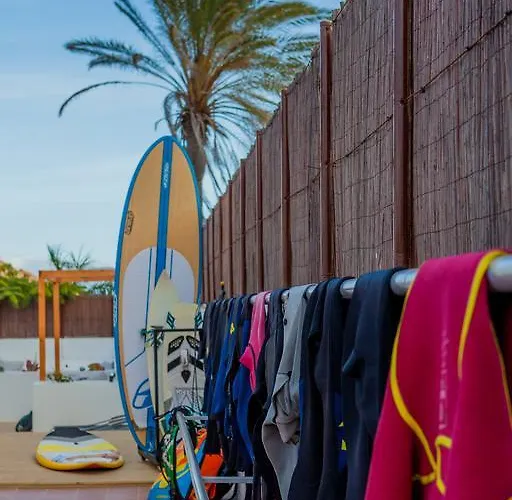 Line Up Kite & Surf Camp * Corralejo