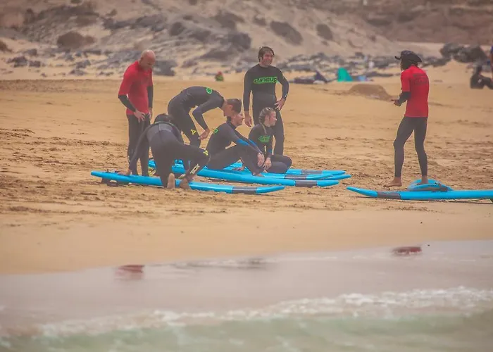 Line Up Kite & Surf Camp Коральео
